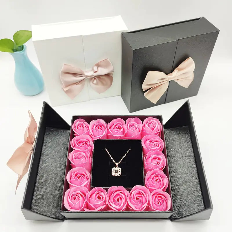 Gift Box: Sophisticated Floral Keepsake