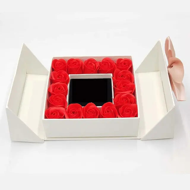 Gift Box: Sophisticated Floral Keepsake